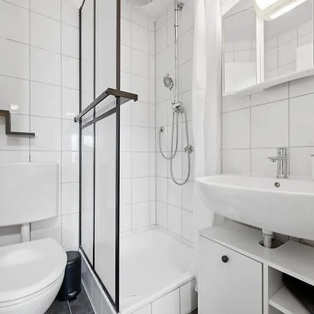 F&d Mit Parkplatz Apartman