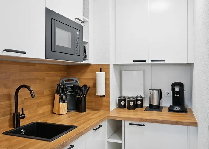 F&d Mit Parkplatz Asperg