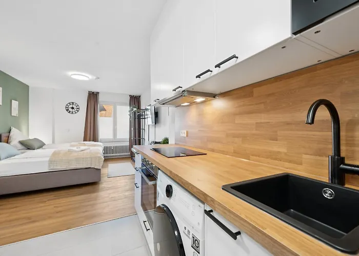 F&d Mit Parkplatz Apartman